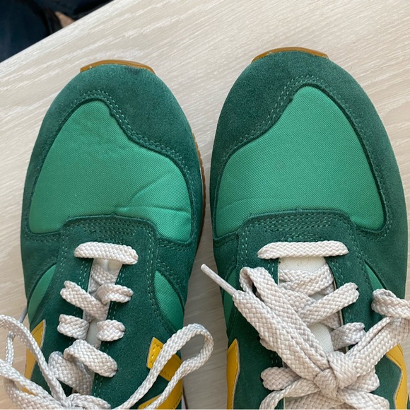 New Balance 520 Retro Suede Shoes Fashion Sneakers Green Yellow Unisex M 9.5 W11 - Picture 10 of 12